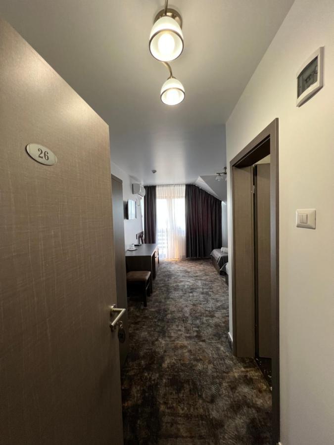 Motel Infinit Тыргу-Жиу Экстерьер фото