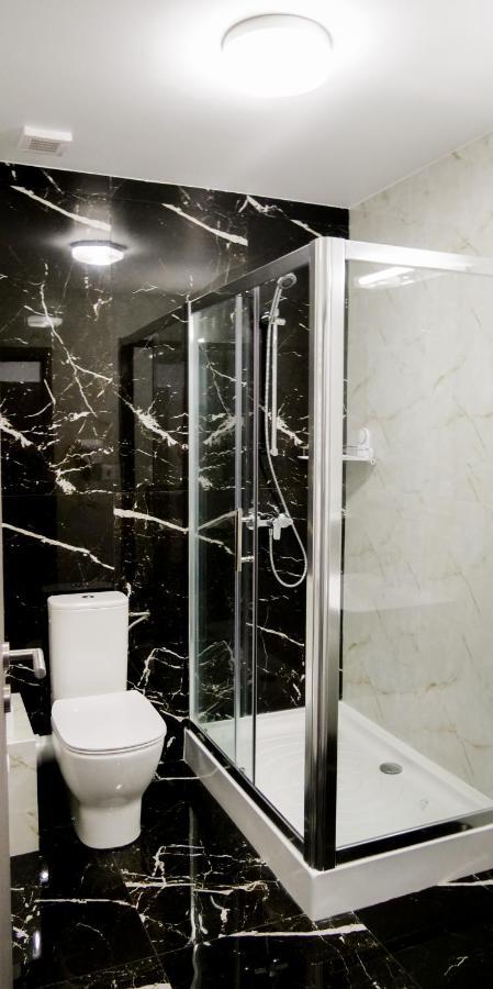 Motel Infinit Тыргу-Жиу Экстерьер фото